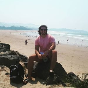 Meet your Posher, Simon